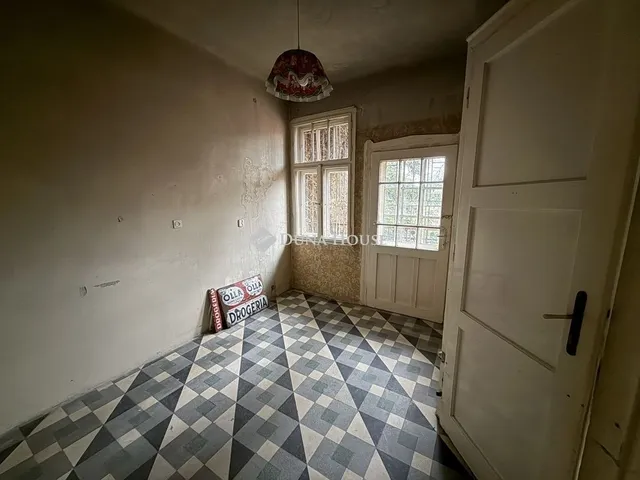 Eladó lakás Budapest XVIII. kerület 117 nm