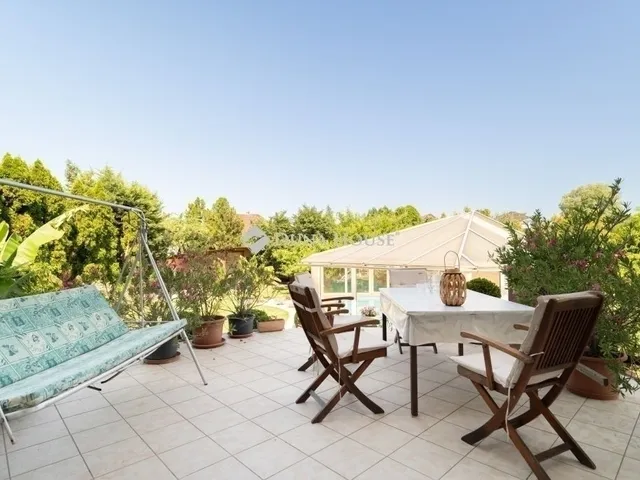 Eladó ház Halásztelek 305 nm