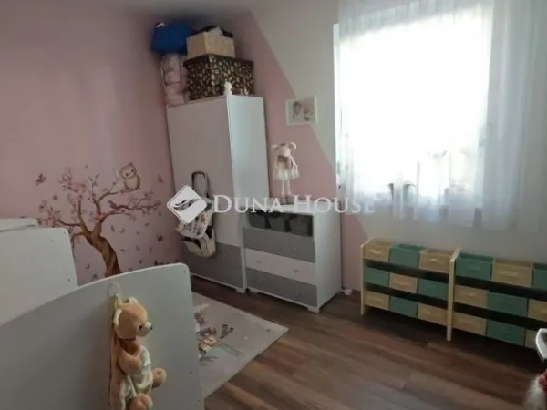 Eladó lakás Halásztelek 96 nm