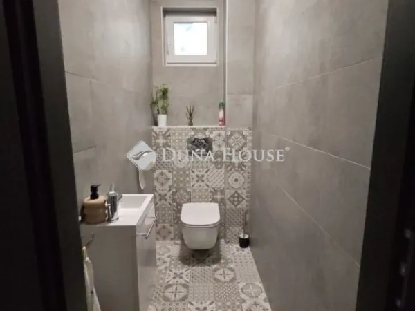 Eladó lakás Halásztelek 96 nm