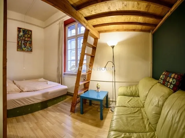 Eladó ház Budapest I. kerület 750 nm