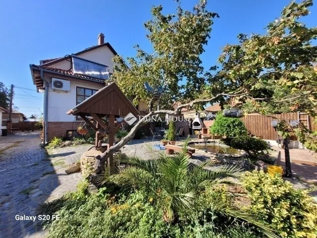 Eladó ház Vecsés 265 nm