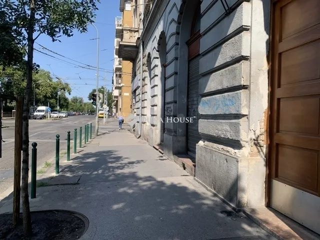 Eladó lakás Budapest VI. kerület 66 nm