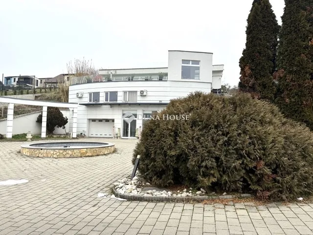 Eladó lakás Budapest III. kerület, Solymárvölgy 95 nm