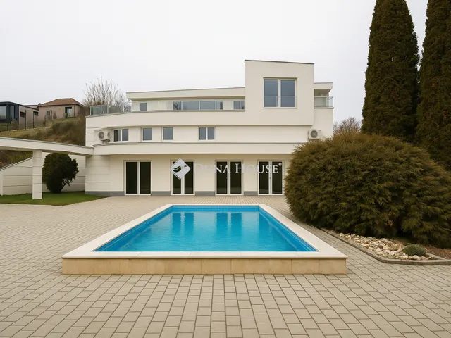 Eladó lakás Budapest III. kerület, Solymárvölgy 139 nm