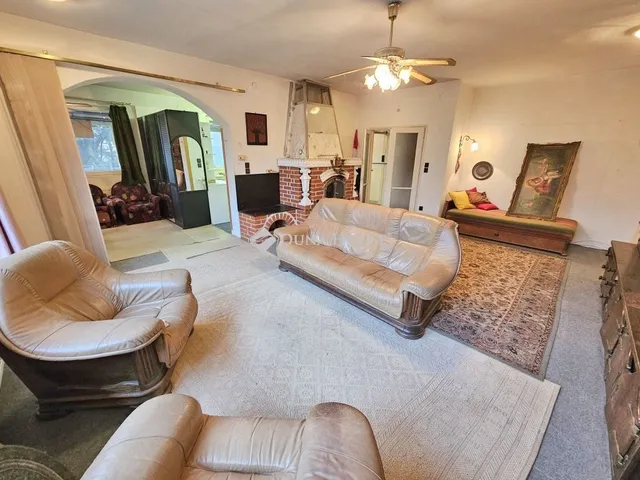 Eladó ház Csömör 186 nm