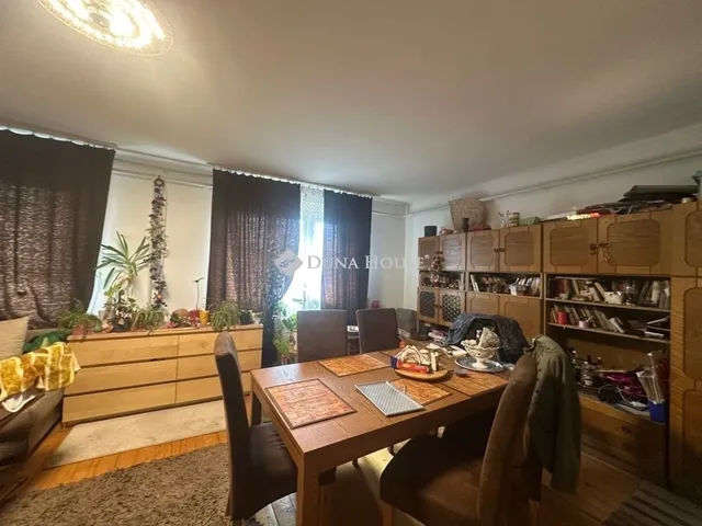 Eladó ház Érd 180 nm