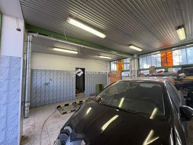 Eladó kereskedelmi és ipari ingatlan Budapest XVIII. kerület 100 nm