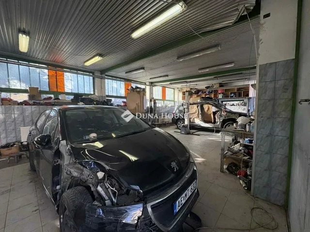 Eladó kereskedelmi és ipari ingatlan Budapest XVIII. kerület 100 nm
