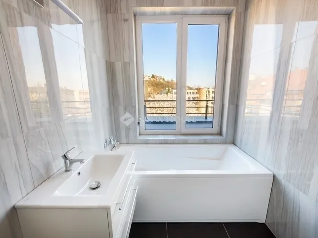 Eladó lakás Budapest II. kerület, Szemlőhegy 37 nm