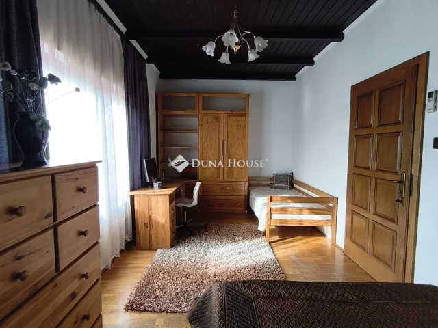 Eladó ház Budapest XX. kerület 220 nm