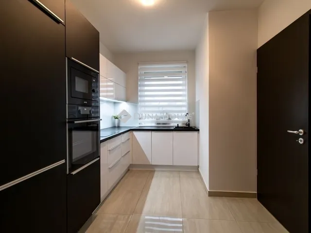 Eladó lakás Vecsés 120 nm