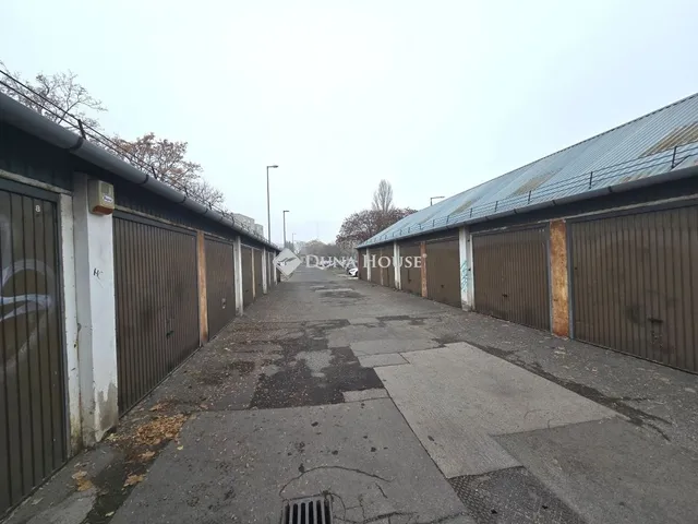 Eladó garázs Budapest XIX. kerület 17 nm