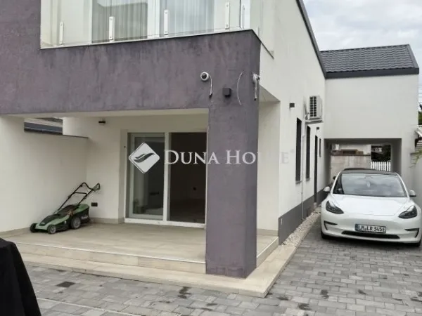 Eladó ház Budapest XV. kerület 125 nm