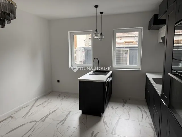 Eladó ház Budapest XV. kerület 125 nm