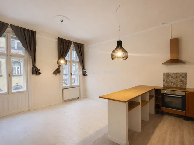 Eladó lakás Budapest VII. kerület 77 nm