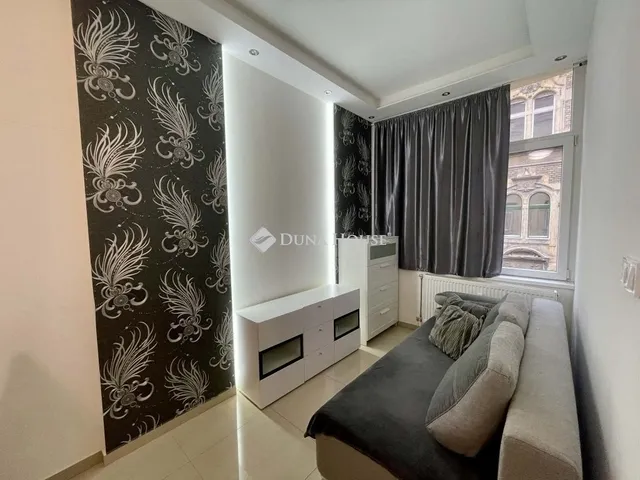 Eladó lakás Budapest VI. kerület 34 nm