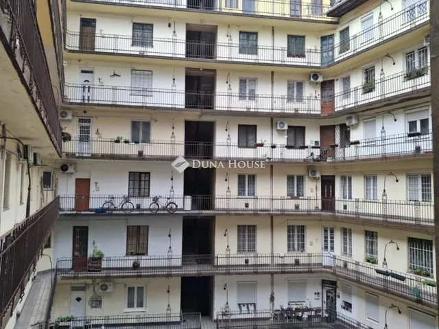 Eladó lakás Budapest IX. kerület 70 nm