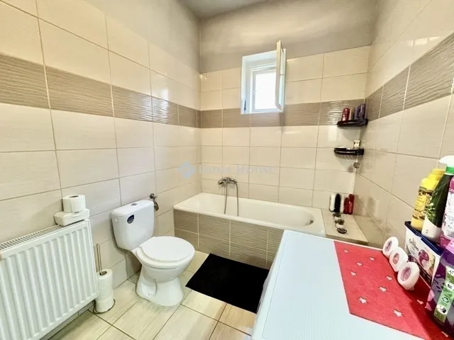 Eladó ház Üllő 89 nm