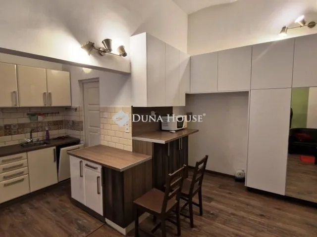 Eladó lakás Budapest VIII. kerület, Józsefváros 31 nm