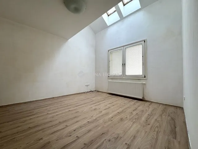 Eladó lakás Budapest VII. kerület 72 nm