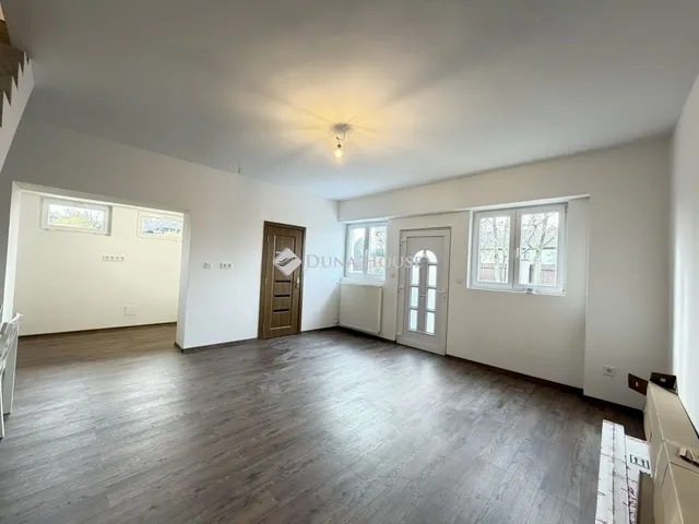 Eladó lakás Budapest XX. kerület, Pacsirtatelep 76 nm