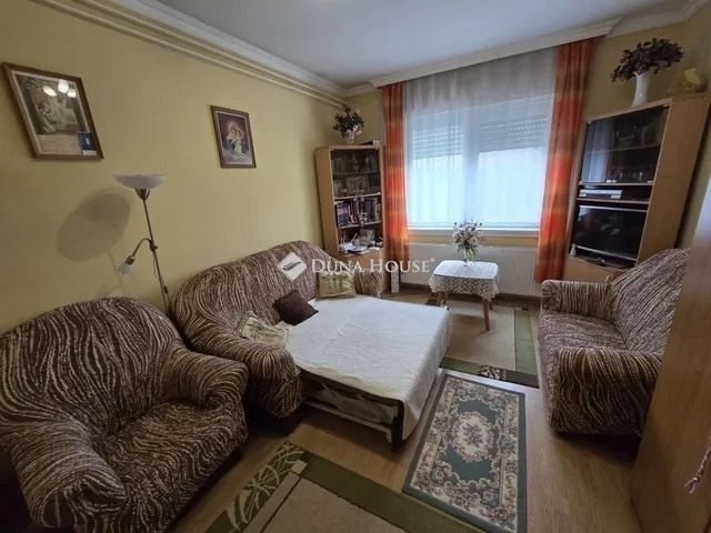 Eladó ház Pécel 105 nm