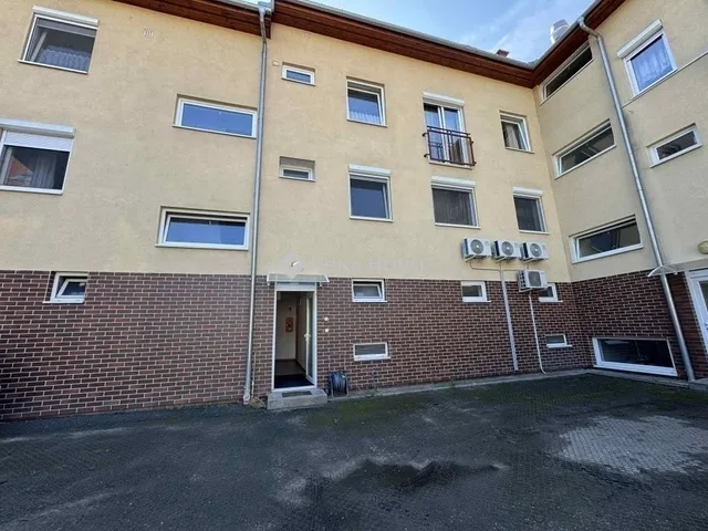 Eladó lakás Budapest XIX. kerület 83 nm