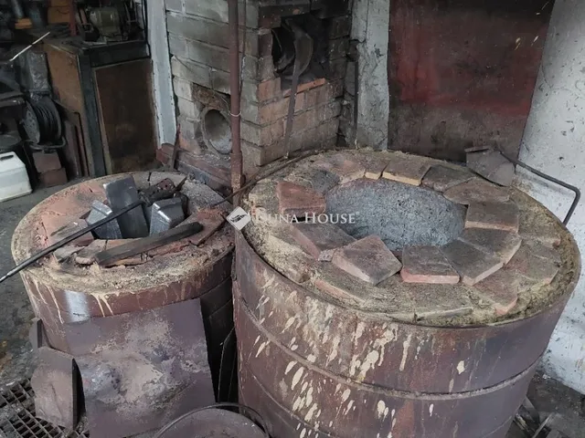 Eladó kereskedelmi és ipari ingatlan Budapest XXI. kerület 100 nm