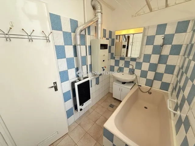 Eladó lakás Budapest XXI. kerület 73 nm