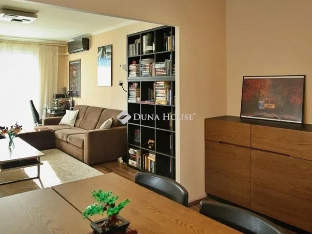 Eladó lakás Budapest XV. kerület 70 nm