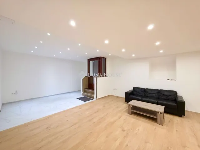 Eladó kereskedelmi és ipari ingatlan Budapest VII. kerület 79 nm