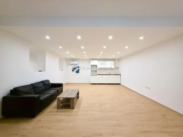 Eladó kereskedelmi és ipari ingatlan Budapest VII. kerület 79 nm