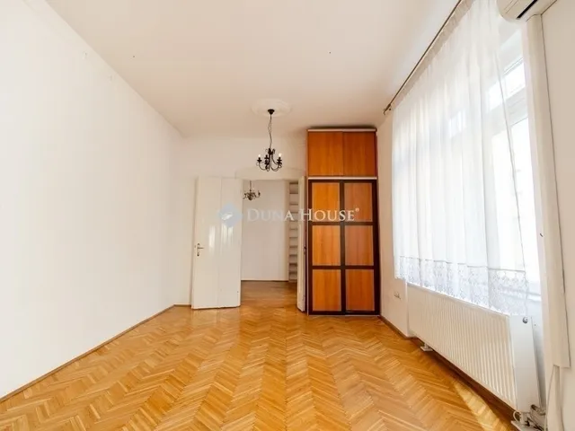 Eladó lakás Budapest XI. kerület 70 nm