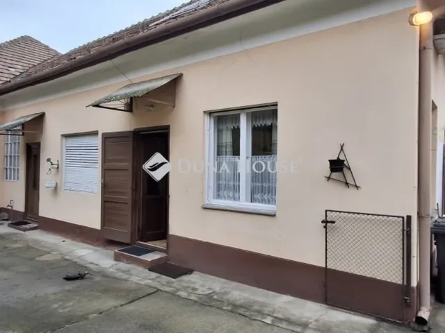 Eladó ház Taksony 120 nm