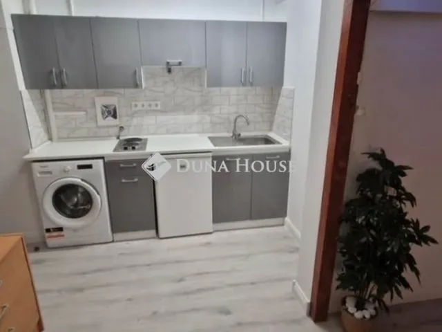 Eladó lakás Budapest XIII. kerület, Újlipótváros 18 nm