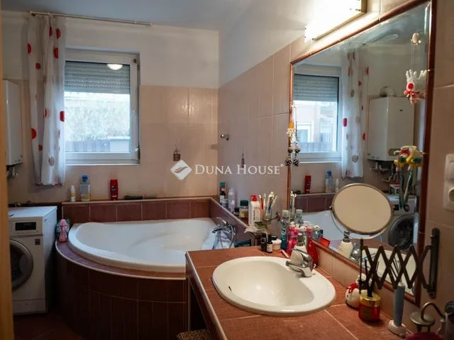 Eladó ház Vecsés 102 nm