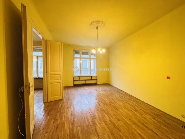 Eladó lakás Budapest VIII. kerület 97 nm