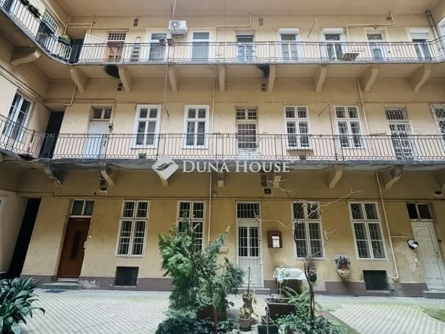 Eladó lakás Budapest VIII. kerület 97 nm