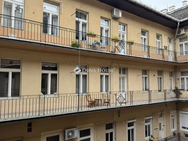 Eladó lakás Budapest VIII. kerület 97 nm