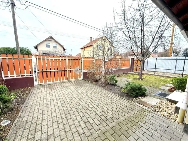 Eladó ház Budapest XVIII. kerület, Kossuth Ferenc-telep 49 nm