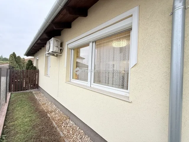 Eladó ház Budapest XVIII. kerület, Kossuth Ferenc-telep 49 nm