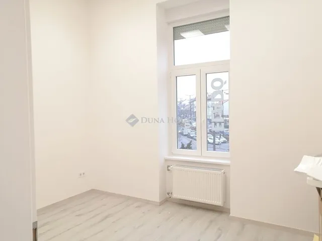 Eladó lakás Budapest I. kerület 90 nm