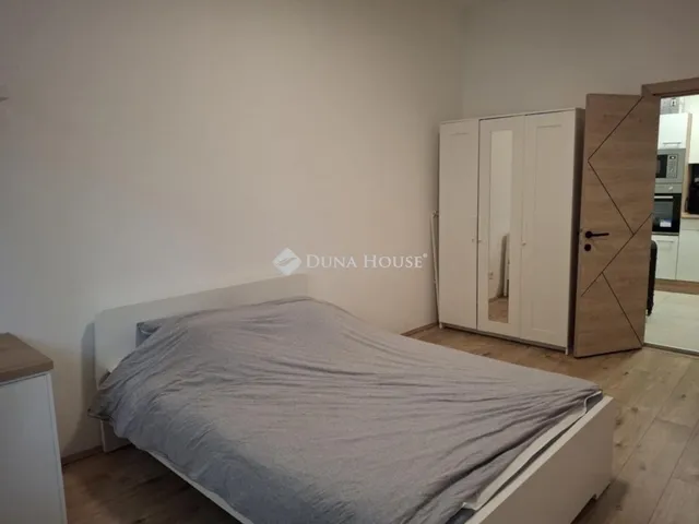 Eladó lakás Budapest IX. kerület 70 nm