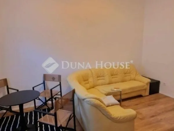 Eladó lakás Budapest X. kerület, Óhegy 27 nm