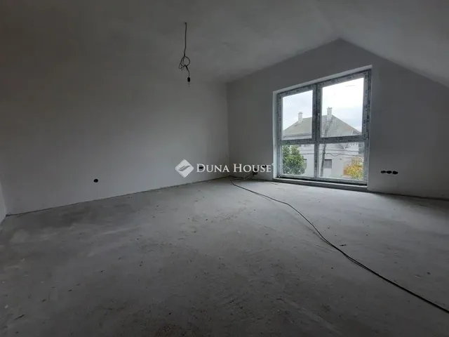 Eladó ház Budapest X. kerület, Felsőrákos 190 nm