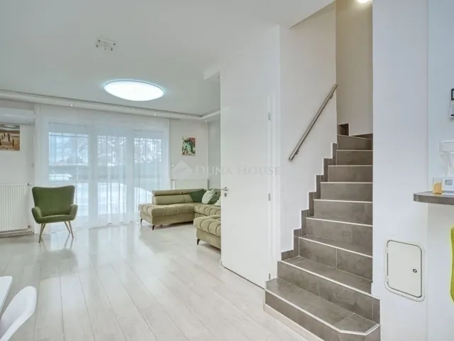 Eladó ház Budapest X. kerület, Óhegy 111 nm