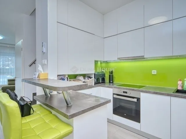 Eladó ház Budapest X. kerület, Óhegy 111 nm