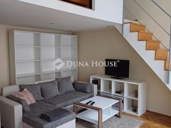 Eladó lakás Budapest VIII. kerület, II. János Pál pápa tér 76 nm