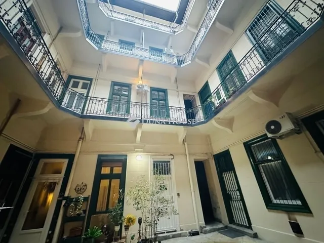 Eladó lakás Budapest VIII. kerület, II. János Pál pápa tér 76 nm